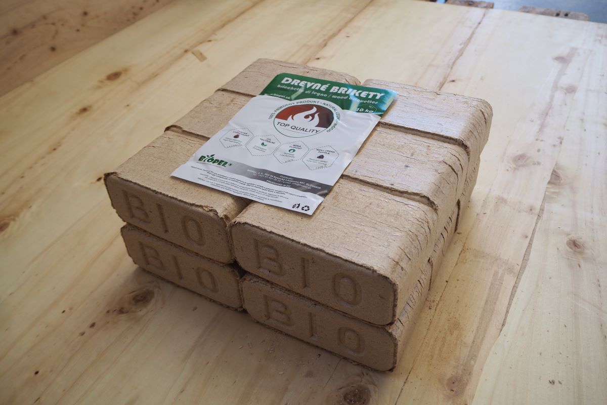 01 brikety BIO 10 kg